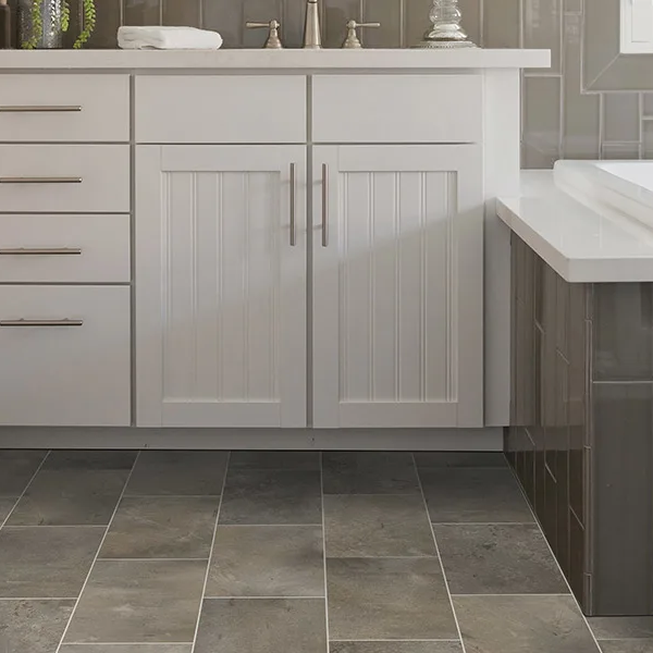 The Dayton OH area’s best luxury vinyl flooring store is Bockrath Flooring and Rugs