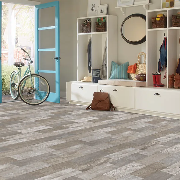 The Dayton area’s best luxury vinyl flooring store is Bockrath Flooring & Rugs